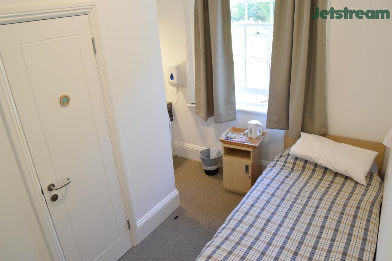 Fsc Juniper Hall Hostel Mickleham Екстер'єр фото
