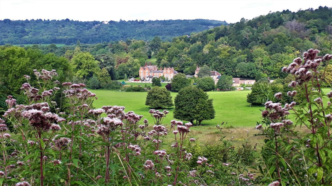 Fsc Juniper Hall Hostel Mickleham Екстер'єр фото