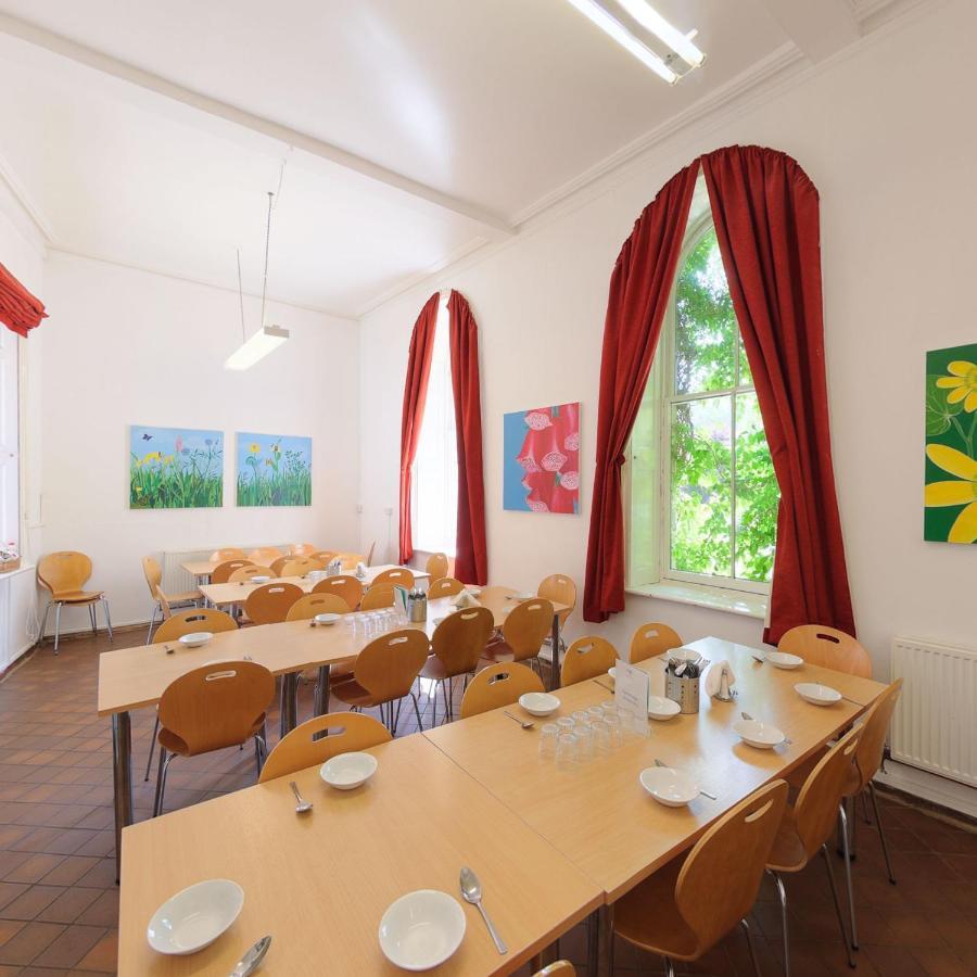 Fsc Juniper Hall Hostel Mickleham Екстер'єр фото
